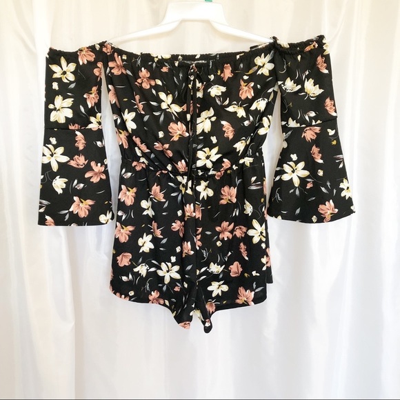Shein multi floral print romper size “L”
